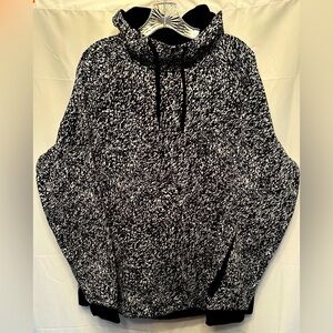 Nike Dri Fit Men’s XL Black White Noise Hooded Swoosh Sweatshirt  800499-043